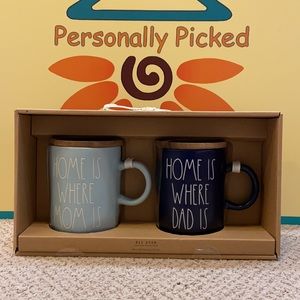 Rae Dunn HOME IS WHERE MOM & HOME IS WHERE DAD IS Mug Set